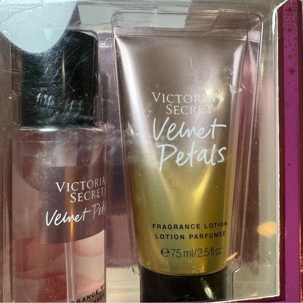 2 Piece Victoria's Secret VELVET PETALS Fragrance Lotion Body Mist Mini Gift Set